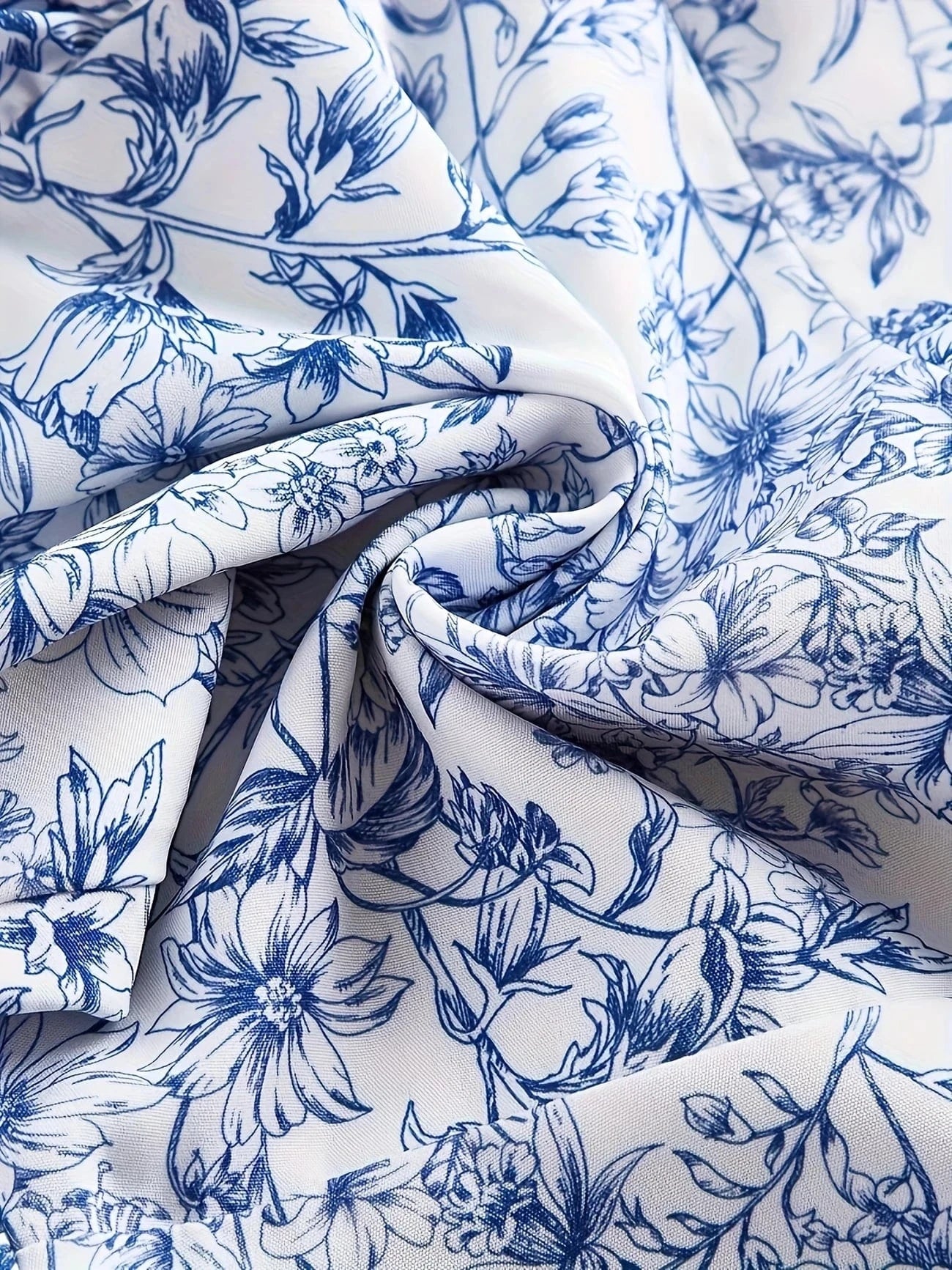 Robe fleurie à volants – Fraîche, légère et craquante