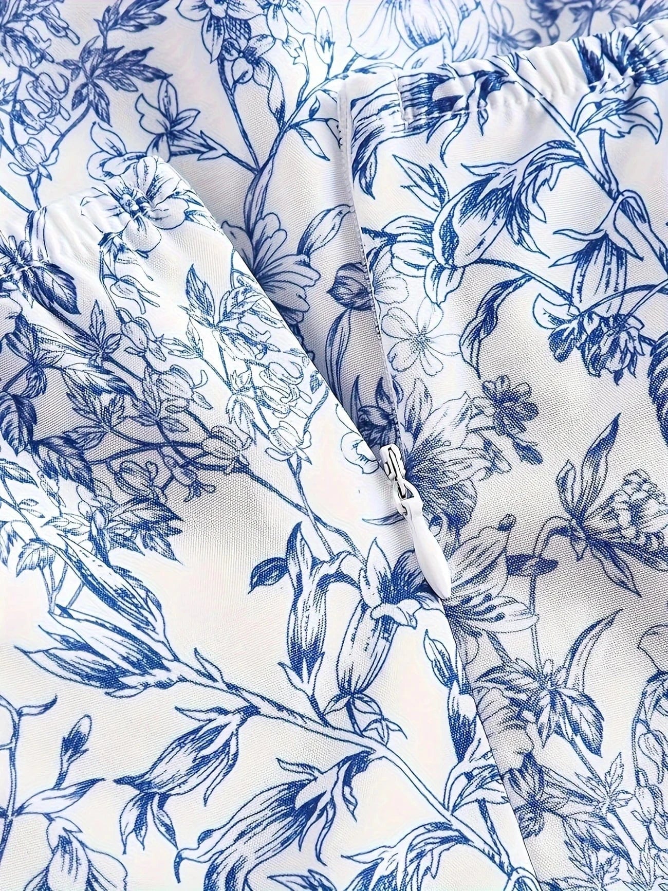 Robe fleurie à volants – Fraîche, légère et craquante